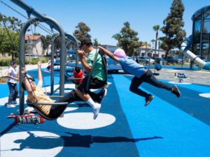 GettyImages-1329719945 kids playing