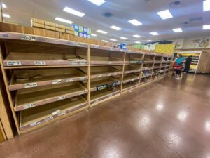 GettyImages-1646722895 empty shelves