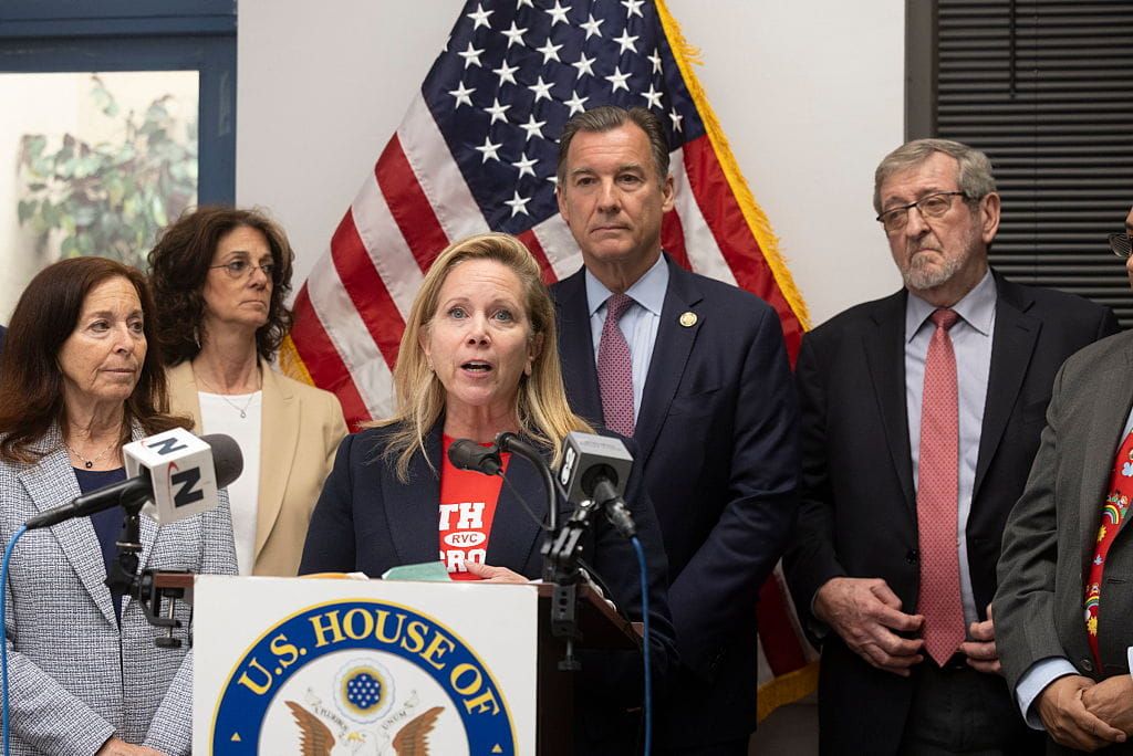Promise to America: Moderate Democrats Push Back Against Socialism